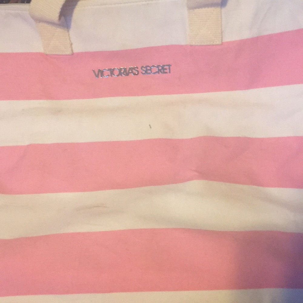 New  Victoria’s Secret bag